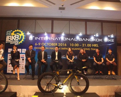 8th International Bangkok Bike Press (20/9/59)